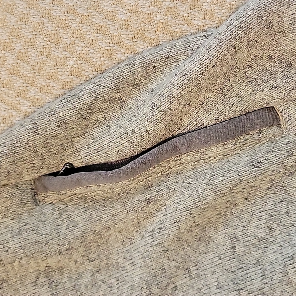 Patagonia Light Gray Full-Zip Fleece Jacket - Picture 6 of 9